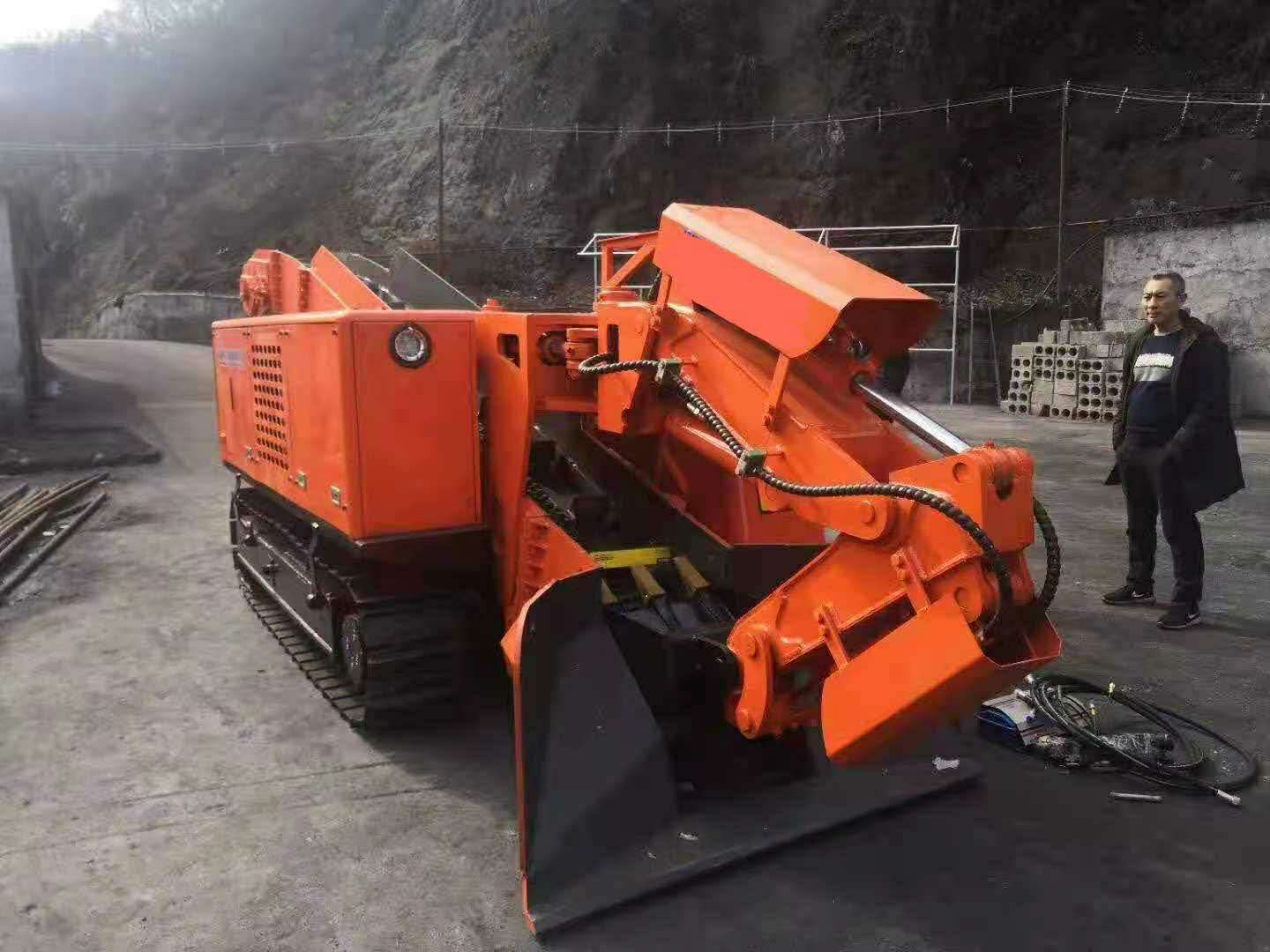 為什么引水洞工程比較適合用扒渣機(jī)呢？